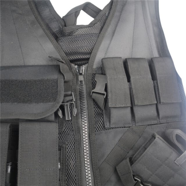 Tactical Men Hunting Vest (3)